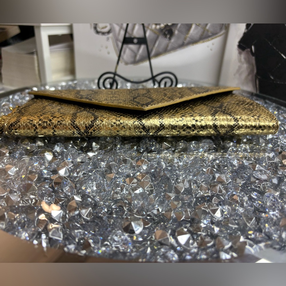 Marc by Marc Jacobs Alila Python clutch EUC - Picture 4 of 11